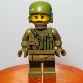 Lego Star Wars General Hux, Flametrooper & Resistance Trooper From 75177