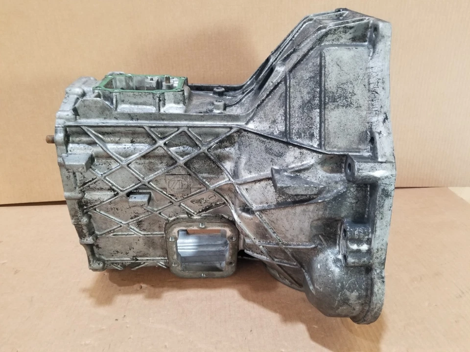 89-95 福特卡车 ZF5 S5-42 变速箱 5 spd 外壳 460 Big Block 7.5 — 第 4/4 张图片