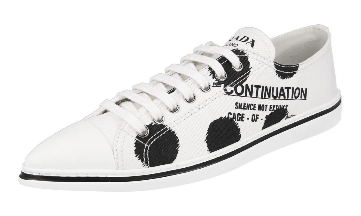 PRADA High-Tech Stoff Synthesis Polka Dot Pointy Sneaker - 1E617M - Weiss - NEU