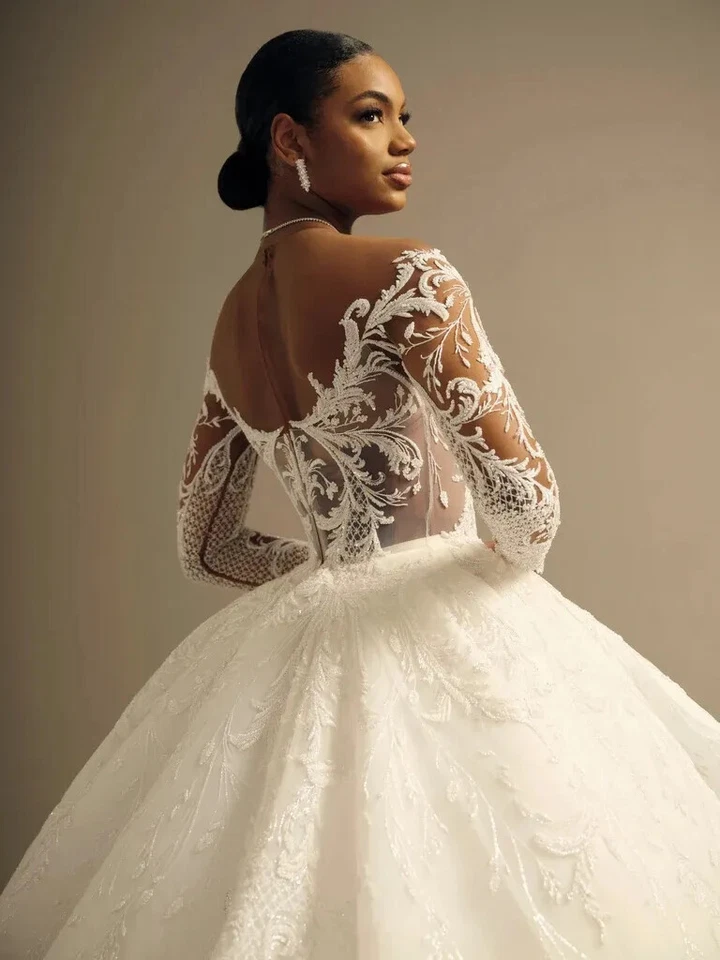 Luxury White Wedding Dresses Sweetheart Long Sleeved Satin Appliques Ball Gowns - Image 4 of 4