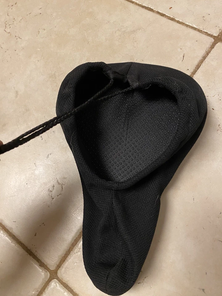 Cubierta de sillín de asiento de bicicleta EaseGel negra acolchado adicional para comodidad JB Foto 3 de 4