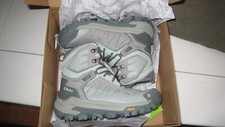 Oboz Bangtail Mid Insulated Waterproof Hiking Boot Women's size 9 Medium New