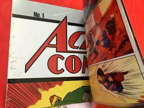 LEGO DC SUPER HEROES SDCC 2014 + 2015 PROMO 2 Books w/ POSTER