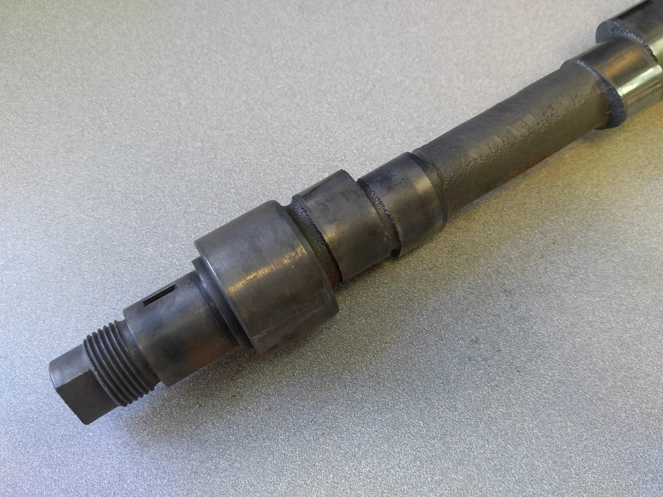 BONITO ÁRBOL DE LEVAS ORIGINAL USADO LADO IZQUIERDO PORSCHE 911T 1969-73 10/1968 Foto 4 de 4