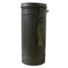 M38 GAS MASK CAN AND STRAPS GERMAN WWII REPRODUCTION (G-325)