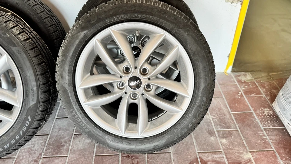 4x Original MINI Alufelgen mit Winterreifen - Bild 4 von 4