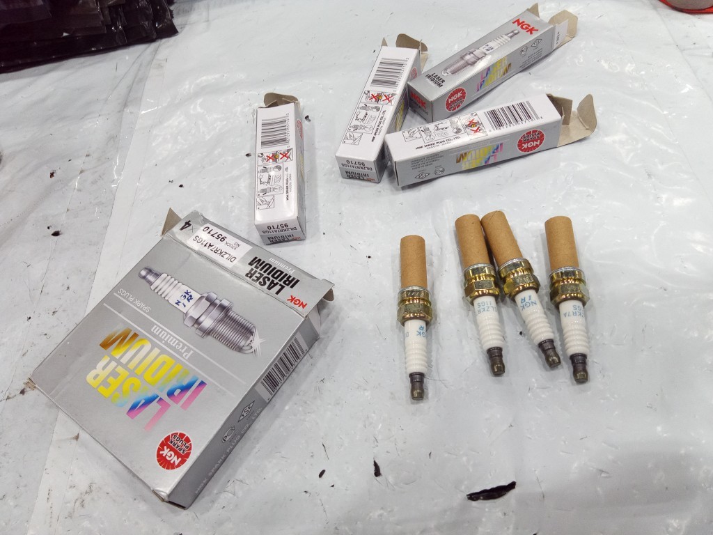 4PCS  LASER IRIDIUM fit for NGK SPARK PLUGS DILZKR7B11GS 95710