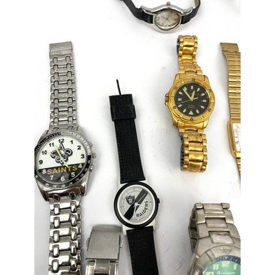 Lot Of 24 Vintage Assorted Watches For Repair Need New  display picture 2