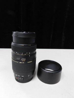 TAMRON AF Di 70-300mm f/1.4-5.6 Tele-Macro Lens