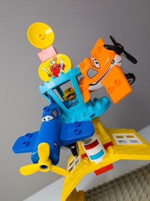 LEGO DUPLO Disney Planes Dusty Skipper Flughafen Feuerwehr Hangar nerdycustom