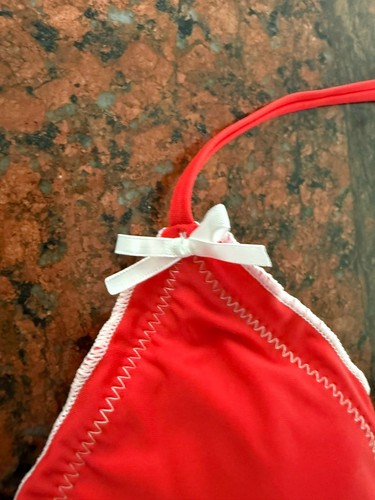 Women’s size small 2 piece triangular bikini top solid red Padded New - Picture 4 of 4