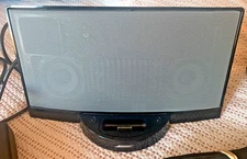 Bose SoundDock Digital Speaker  & LAYEN iSYNC BlueTooth & Zippered Storage Case