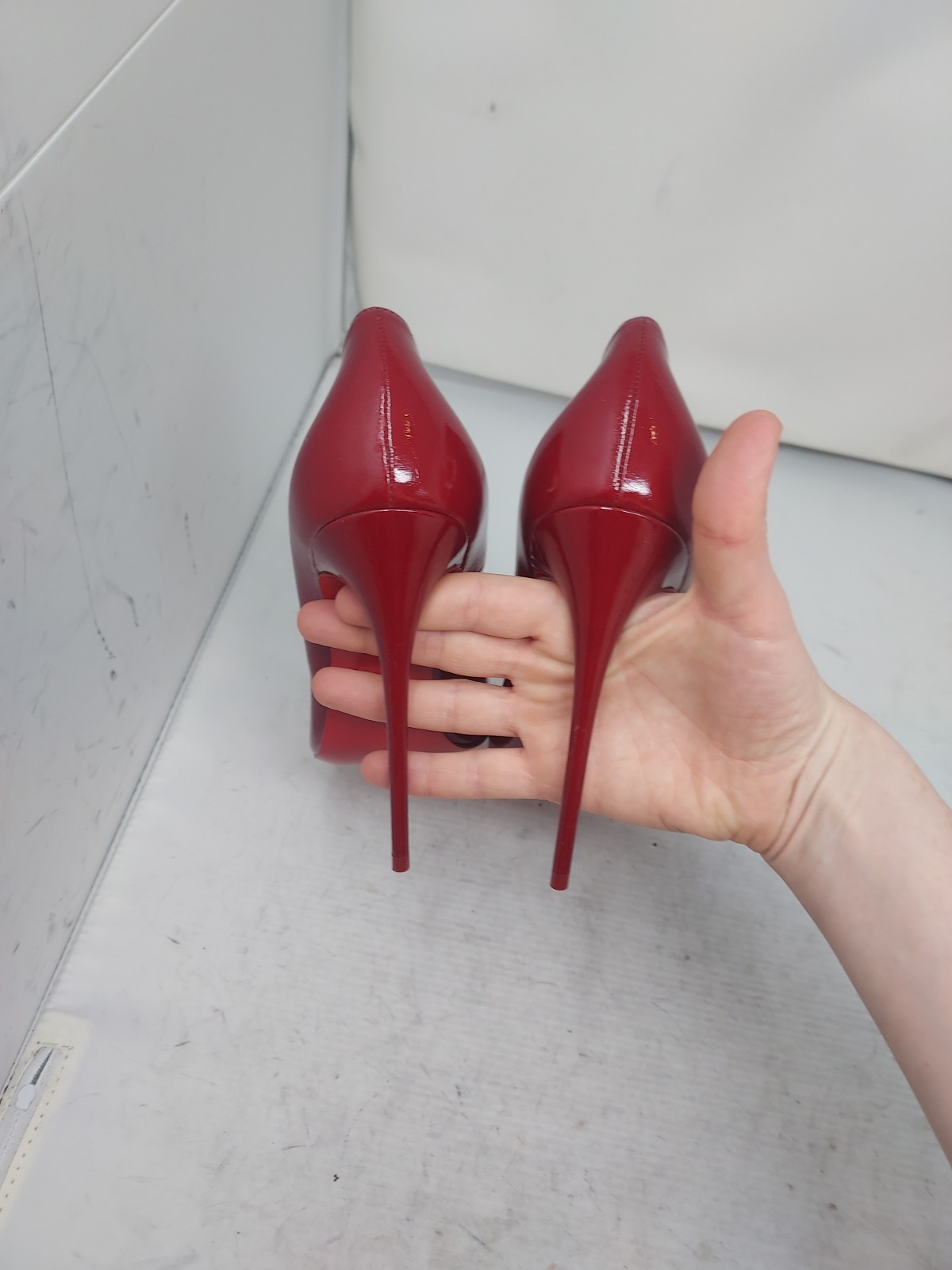 CHRISTIAN LOUBOUTIN EU 39 US 9 Womens New So Kate Red Patent Leather Pump