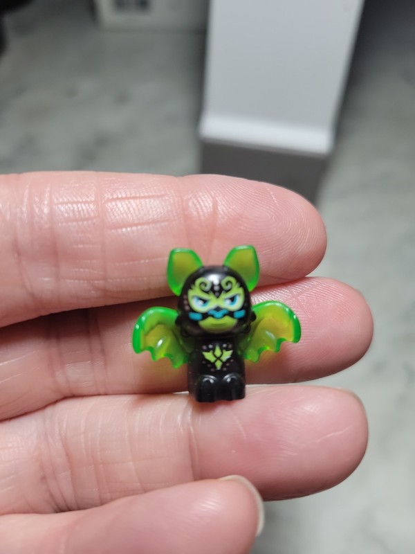 Lego Shadow Bat Crase Minifigure Elves Rare Retired Vintage ?