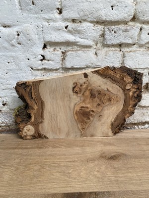 Waney Edge Live Edge Mappa Maser Maserbretter Bohlen Platten River Table