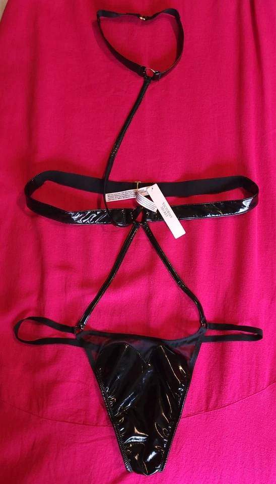 Nuevo con etiquetas Mono Victoria's Secret Imitación Cuero Copa Abierta Con Gargantilla Talla M Foto 3 de 4