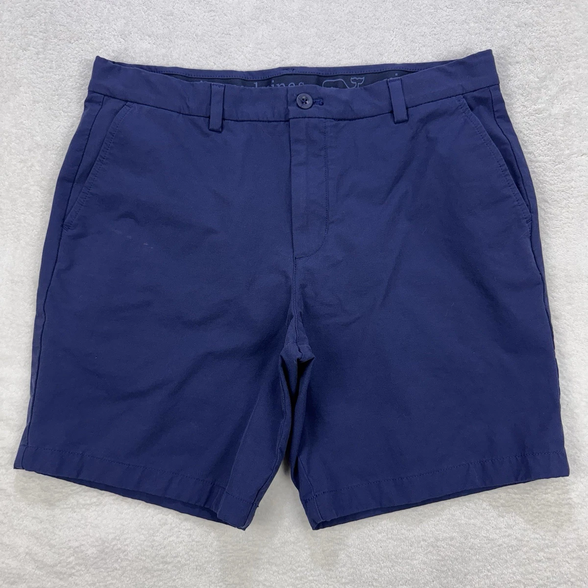 Vineyard Vines shep shirt in a men’s size large - Depop