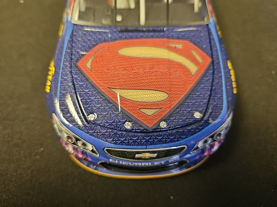 Jimmie Johnson #48 Lowe's Superman vs. Batman 2016 SS Action 1:24 1 of 4848 - Image 3 of 4
