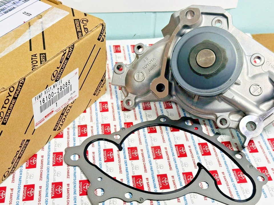 1994-2010 Toyota Engine Water Pump w/Gasket3.0 3.3L GENUINE OEM PART 16100-29085 - Image 4 of 4