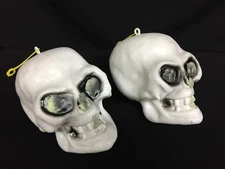 Lot 2 Sun Hill Vtg Blow Mold Plastic Halloween Skulls That Glow In The Dark