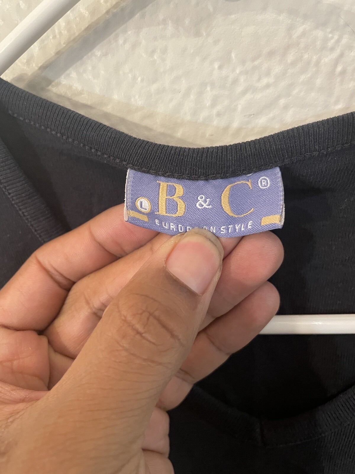 VTG 2004 Belgium Wynn Dragone Short Sleeve Black V-Neck Shirt Women's Medium