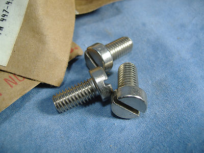 8X1.25 SLOTTED MACHINE SCREW, 13.5MM LONG THREAD , LOT OF 13 CHEESE HEAD STYLE. 