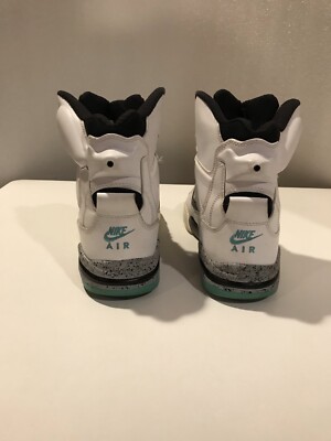 Used! Nike Air Command Force, Hyper Jade & White - 684715 Used! Nike Air Command Force, Hyper Jade & White - 684715