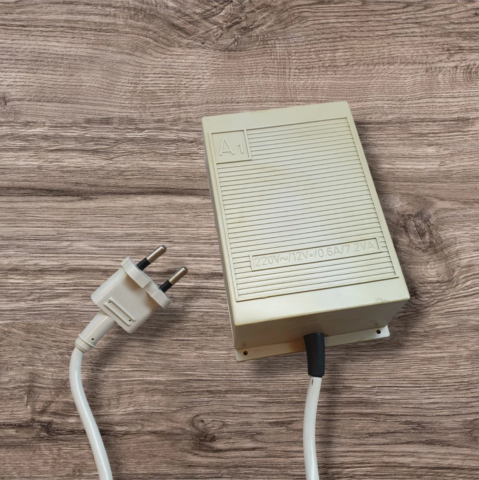 Piko Modellbahn Typ 1760 Trafo Netzanschlussgerät A1 Netzteil