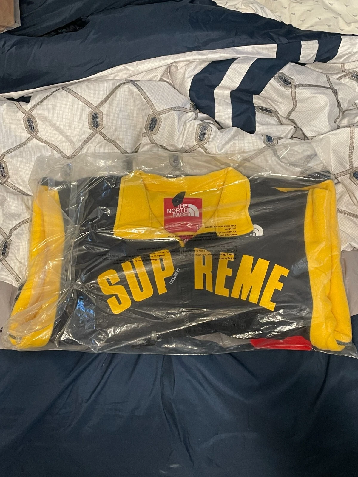 Veste polaire Supreme The North Face Arc logo Denali jaune taille XL *EN MAIN*