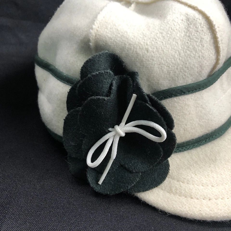 Gorra Stormy Kromer para mujer 7 1/4 empujador de pétalos Benchwarmer 1903 verde marfil Foto 3 de 4