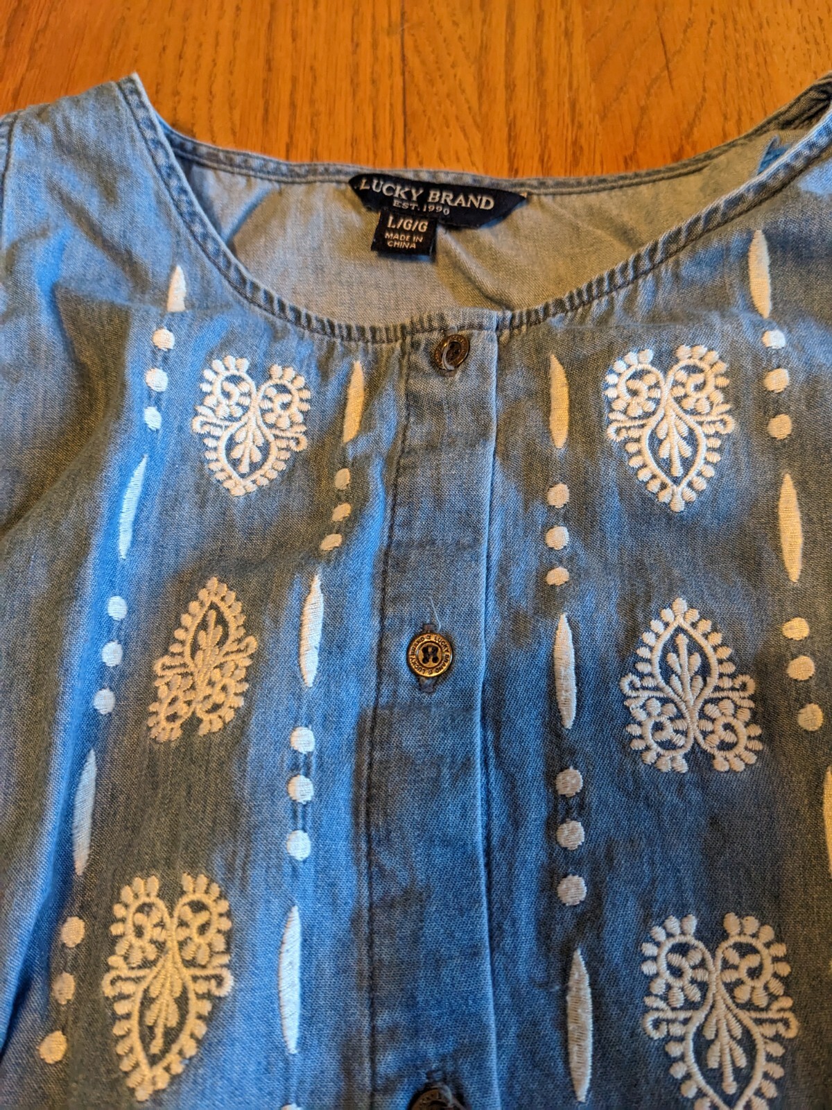 Picture 2 of 3