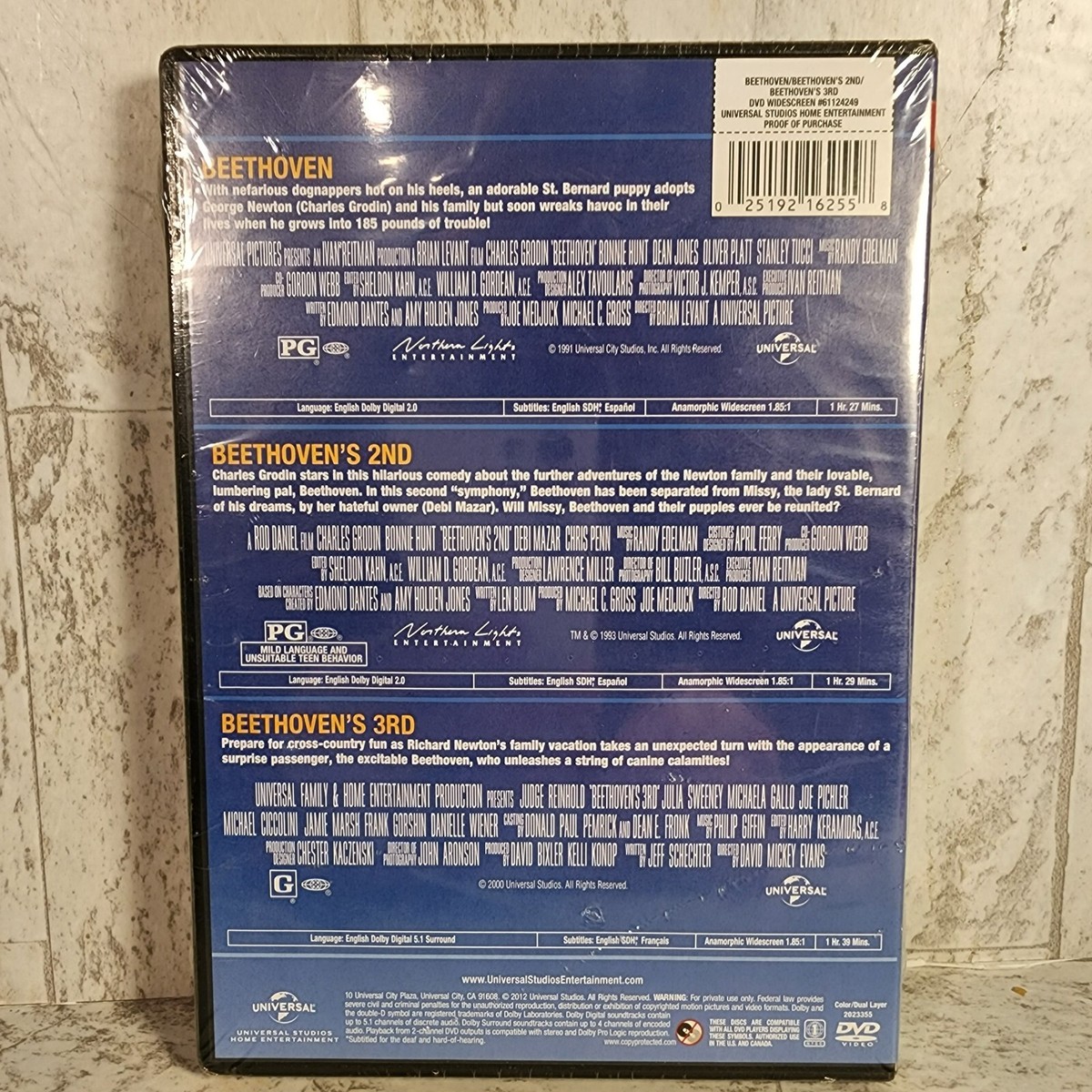 ベートーベンのセットです。アニマルコメディ DVD Beethoven Triple Feature Sealed New Dog Movie Collection