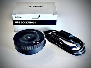 【中古】「非常に良い」SIGMA USB DOCK シグマ用 878566 カメラの八百富｜SIGMA USB DOCK シグマ USB ドック がたまらなく