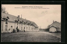 Old postcard Beaumont-en-Véron, Fondation Gréban de Pontourny, La Buanderie et Cour de l 