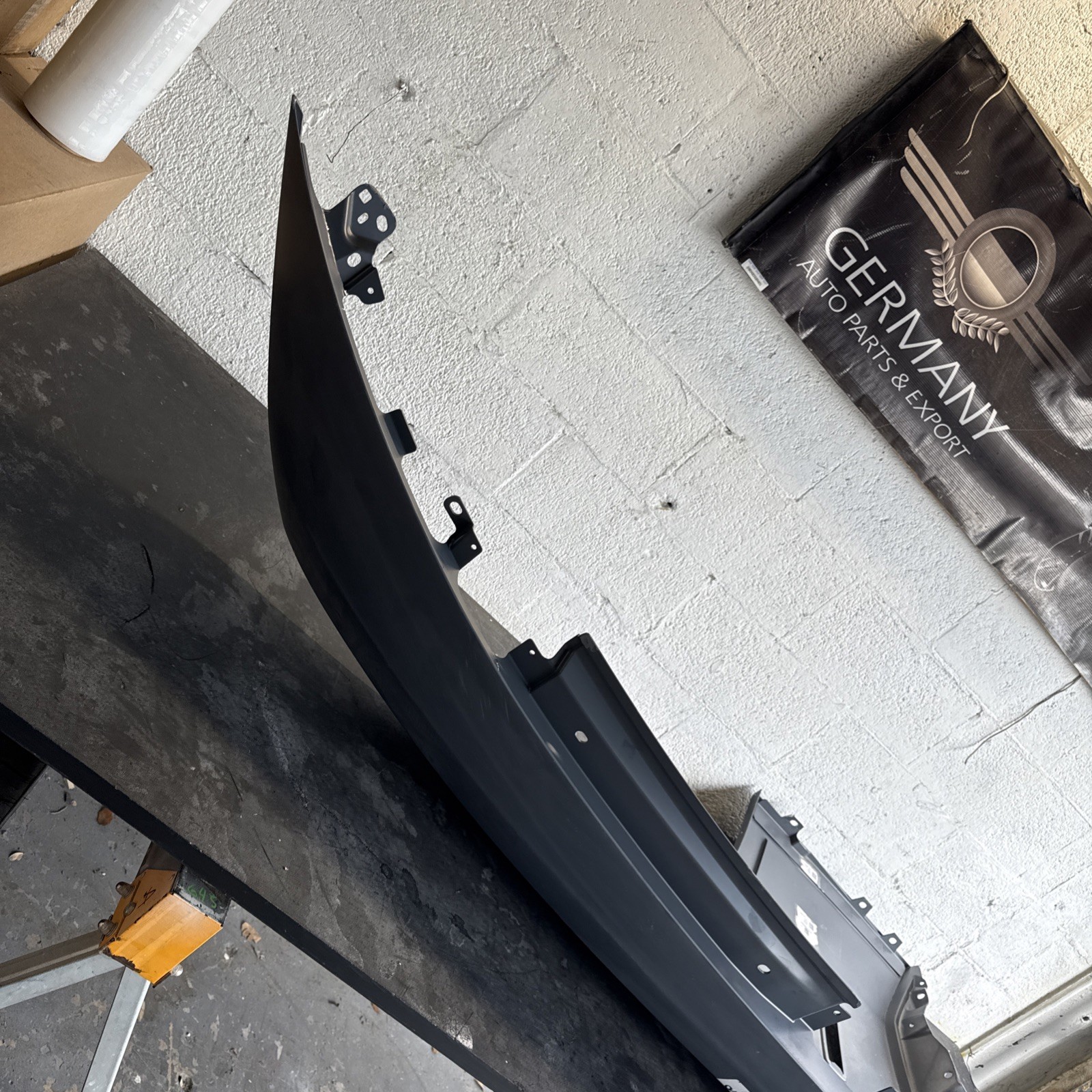2024-27 Rolls  Royce Silver Shadow LH Side Left. Fender OEM #3060