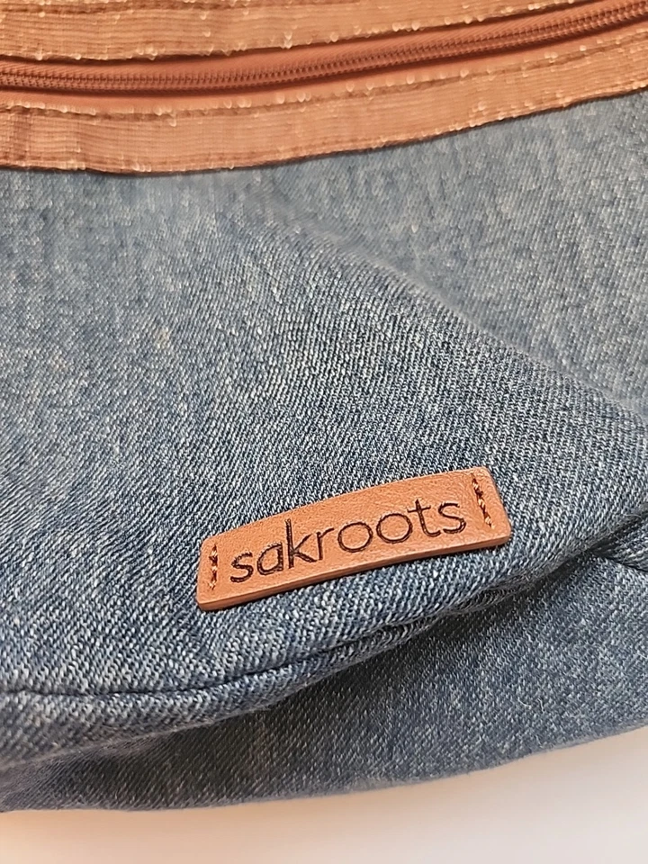 Bolsa tiracolo Sakroots The Sak tema coruja denim bolso frontal com zíper ajustável - Imagem 4 de 4