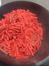 Red Rawl Plugs - 600 Plus