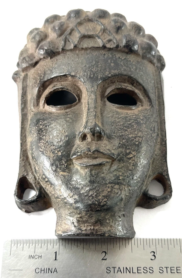 Pair of Asian Buddha Wall Masks Resin Bronze Finish 5” Decorative Hanging Art - Image 3 of 4