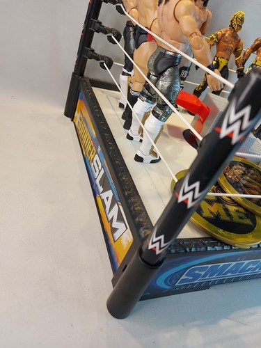 Mattel Wwe 2010 Smack Down Spring Loaded Wrestling Ring 7 Figures & Accesories - Picture 8 of 15