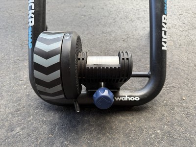 Wahoo Fitness KICKR SNAP Indoor Bike Trainer | eBay