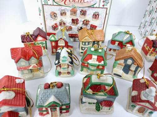 Collezione Vacanze 24 Pezzi Ornamenti Casa di Villaggio 2"x2"x1,5" World Blazers Inc. - Foto 4 di 12