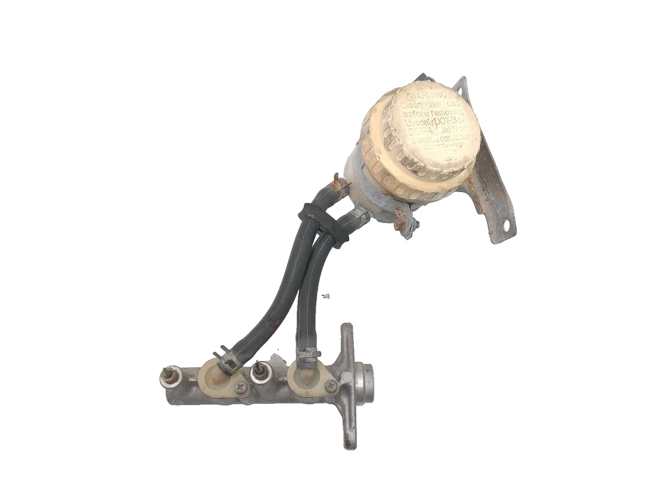 1990-1994 MITSUBISHI ECLIPSE CILINDRO MESTRE DE FREIO SEM ABS FABRICANTE DE EQUIPAMENTO ORIGINAL, 541-58230 - Imagem 2 de 4