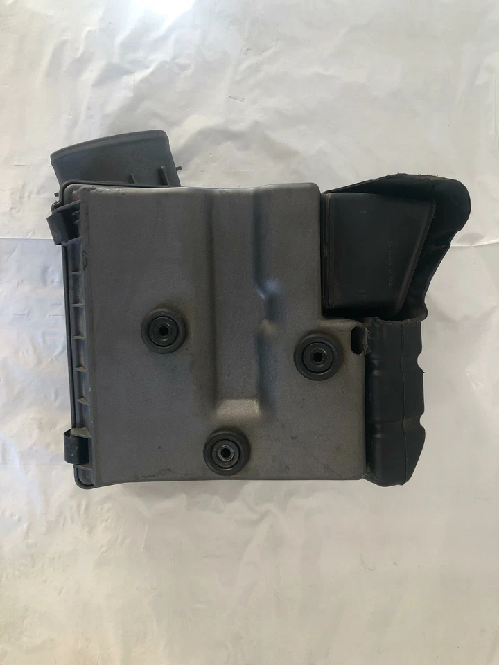 1996 - 2000 克莱斯勒 SEBRING 空气净化器过滤器外壳组件 2.5L G — 第 3/4 张图片