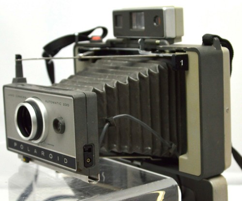 Vintage Polaroid Land Camera Automatic 230 - Picture 2 of 6