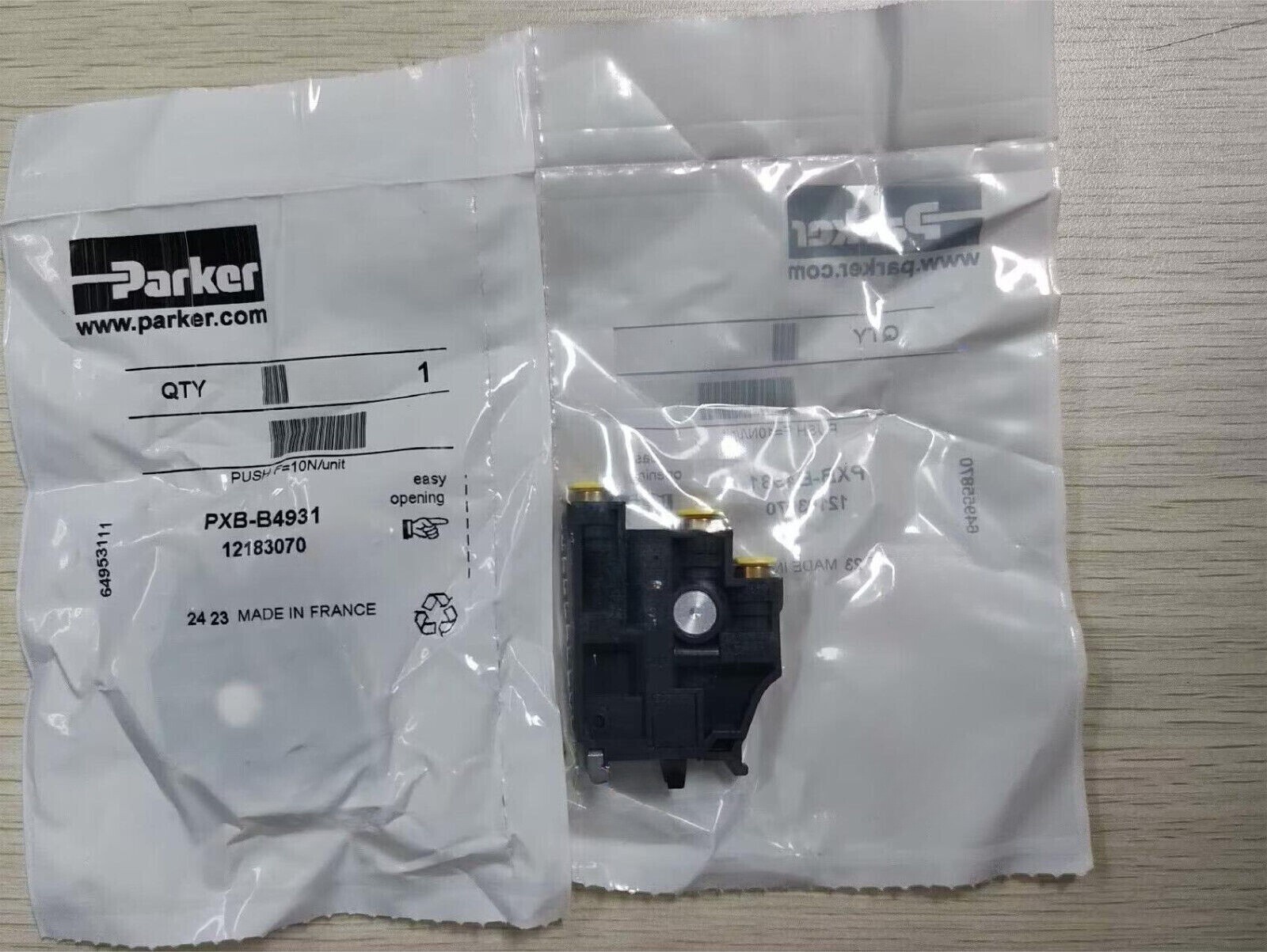 1PCS For PARKER PXB-B4931 3/2 NC/NO SWITCH VALVE