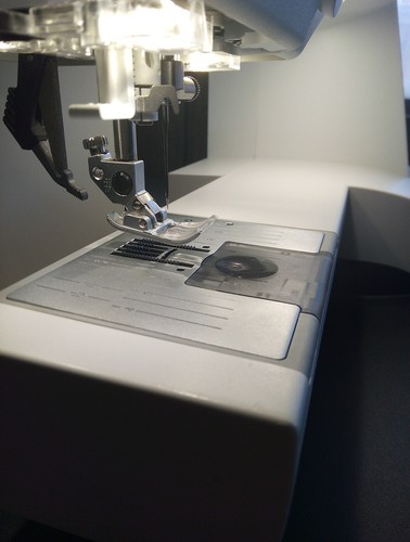 PFAFF quilt expression 720 Sewing Machine - Picture 17 of 20