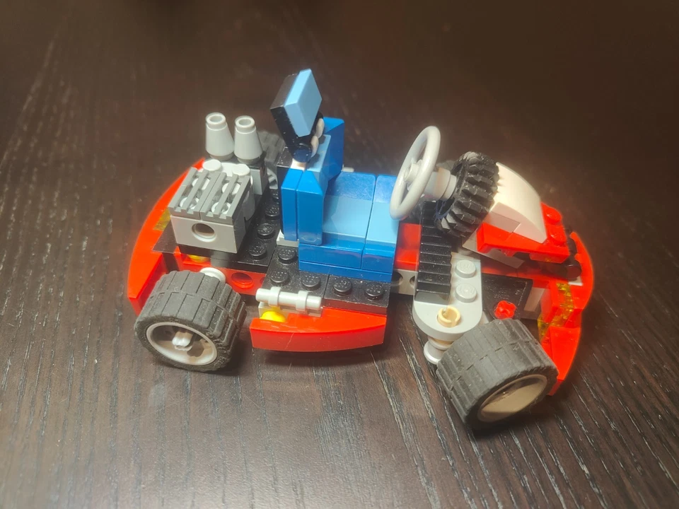 LEGO Creator 31030 Red Go-Kart, photo 2 sur 3