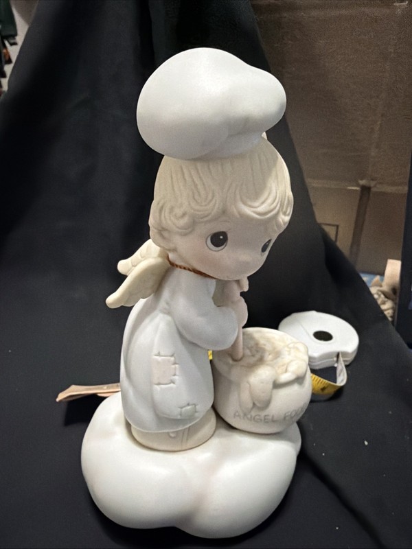 1982 JONATHAN & DAVID TASTE AND SEE THAT THE LORD IS GOOD Figurine Pre-Owned