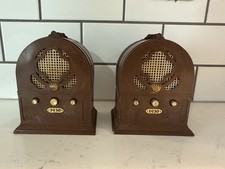 2 Vintage Old Fashioned Radio Shaped Plastic COASTER SET - 6 Pieces Hong Kong