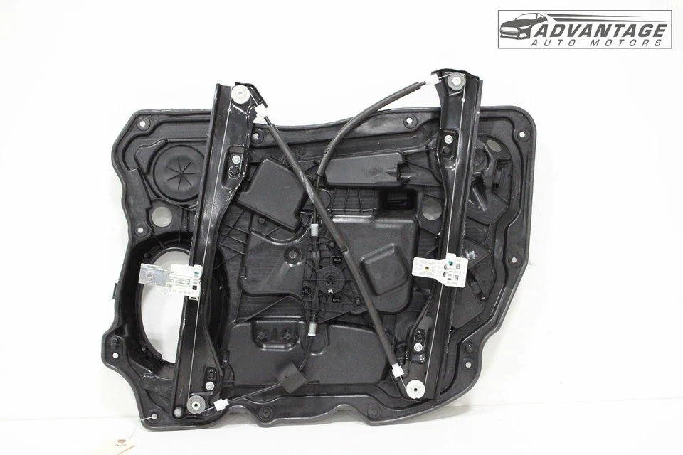 2020-24 CHRYSLER VOYAGER ПЕРЕДНЯЯ ЛЕВАЯ ВОДИТЕЛЬСКАЯ ДВЕРЬ СТЕКЛОПОДЪЕМНИК ПЛАСТИНА OEM - Изображение 2 из 4